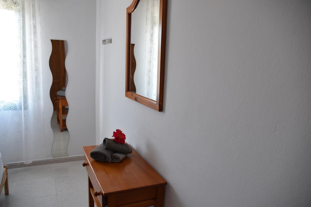 Tías Alhambra Apartamentos מראה חיצוני תמונה