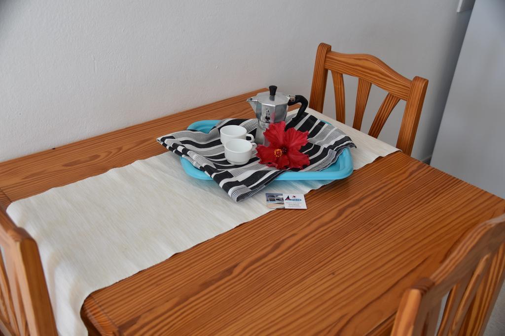Tías Alhambra Apartamentos מראה חיצוני תמונה